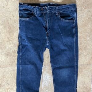 Men’s Levi Jeans - 34 x 32.